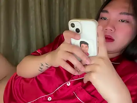 kat mire online show from March 29, 7:15 pm