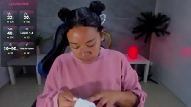 risada temptation s online show from November 14, 8:12 pm