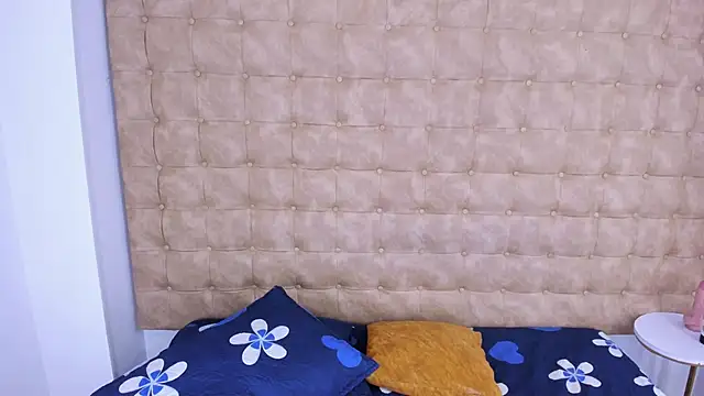 MiiaSmith   online show from September 10, 8:41 pm