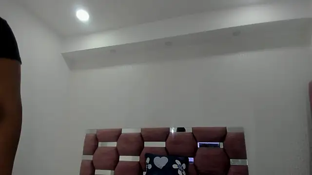 MiiaSmith   online show from November 14, 8:45 pm