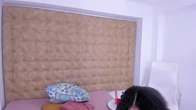 MiiaSmith   online show from October 20, 9:04 pm