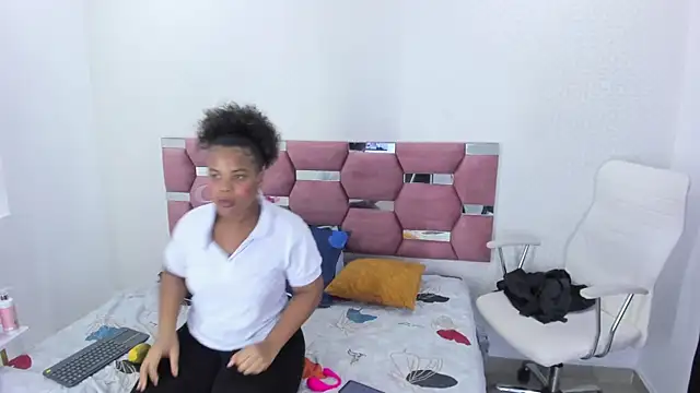 MiiaSmith   online show from November 24, 8:53 pm