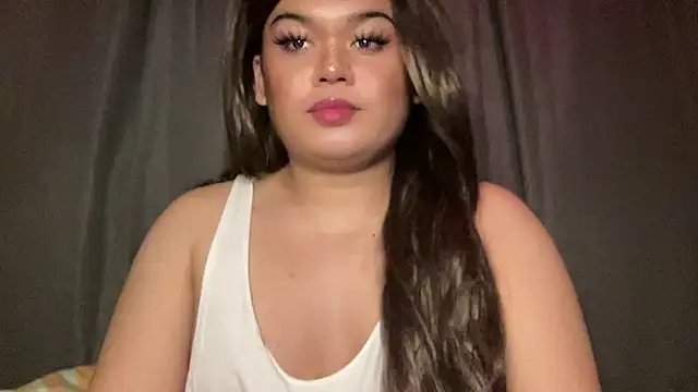 Snapshot of RedHead_Thalia chatting on April 12, 10:02 pm RedHead Thalia online show from April 12, 10:02 pm