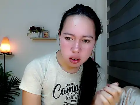 kimbratx online show from March 12, 10:25 pm