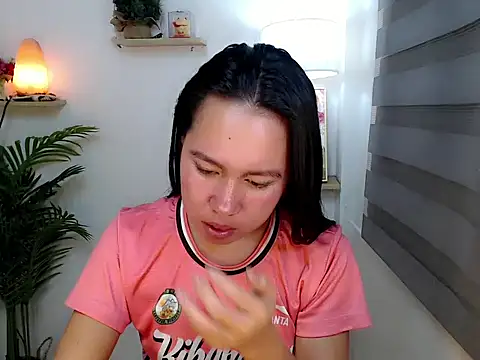 kimbratx online show from November 27, 4:07 pm