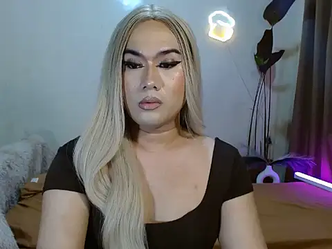 longoria crawford online show from September 19, 6:12 pm