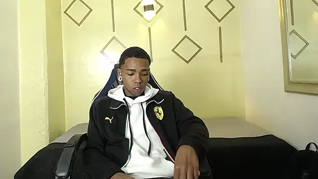 Snapshot of CollemanStone chatting on November 30, 12:39 pm CollemanStone online show from November 30, 12:39 pm