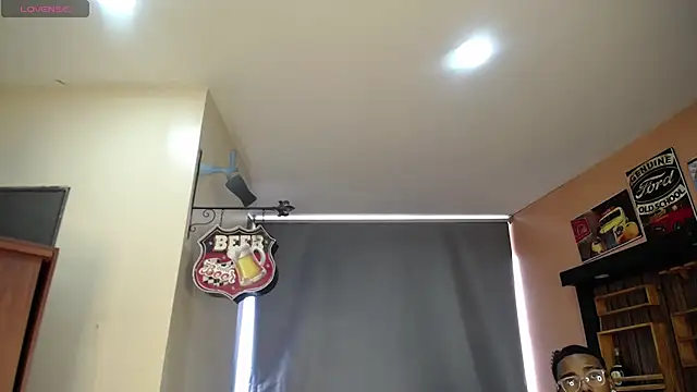 Snapshot of CollemanStone chatting on November 13, 8:13 pm CollemanStone online show from November 13, 8:13 pm