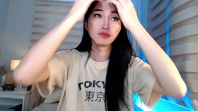 Snapshot of lovelychanel69xx chatting on October 11, 11:06 pm lovelychanel69xx online show from October 11, 11:06 pm