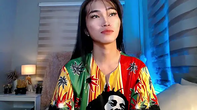 Snapshot of lovelychanel69xx chatting on October 9, 10:43 pm lovelychanel69xx online show from October 9, 10:43 pm