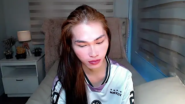 Snapshot of lovelychanel69xx chatting on October 17, 10:55 pm lovelychanel69xx online show from October 17, 10:55 pm