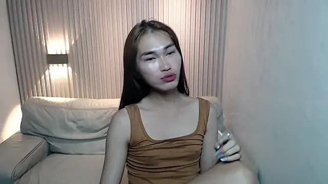 Snapshot of lovelychanel69xx chatting on November 11, 10:37 pm lovelychanel69xx online show from November 11, 10:37 pm