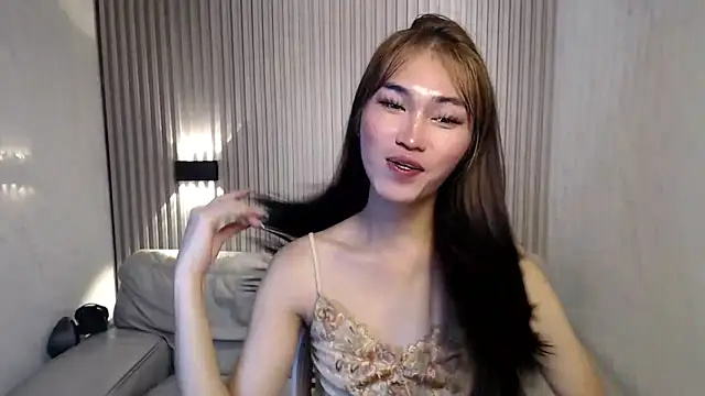 Snapshot of lovelychanel69xx chatting on November 7, 11:41 pm lovelychanel69xx online show from November 7, 11:41 pm