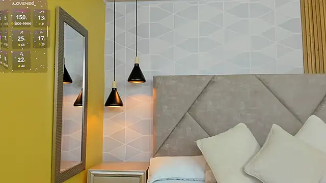 Jade Whisper online show from September 12, 1:28 am