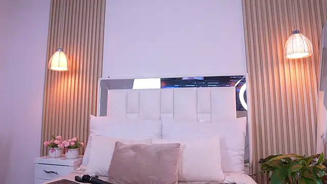 sara goddess01 online show from April 21, 5:08 pm