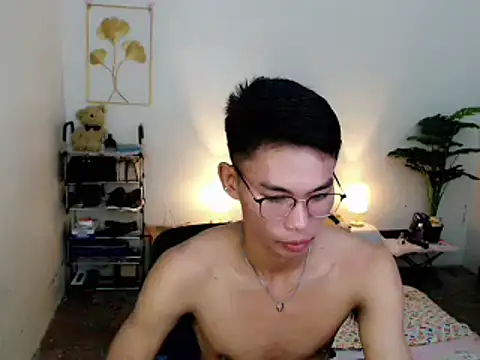Snapshot of naughty_rence chatting on October 13, 2:35 am naughty rence online show from October 13, 2:35 am