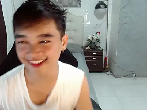 sexysam14 online show from November 4, 5:33 am