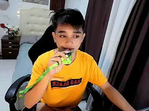 sexysam14 online show from October 28, 6:23 am