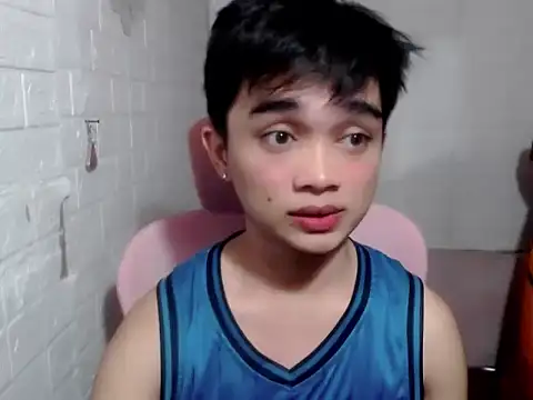 sexysam14 online show from April 5, 10:00 am