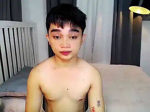 Snapshot of sexysam14 chatting on February 3, 2:22 pm sexysam14 online show from February 3, 2:22 pm