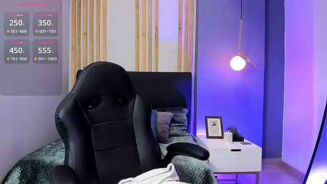 ivy collins  online show from October 10, 9:48 pm