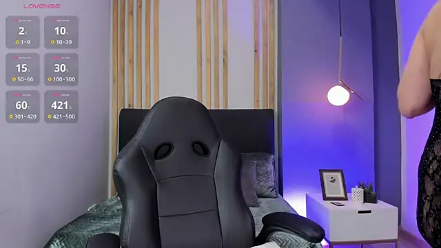 ivy collins  online show from October 17, 9:16 pm