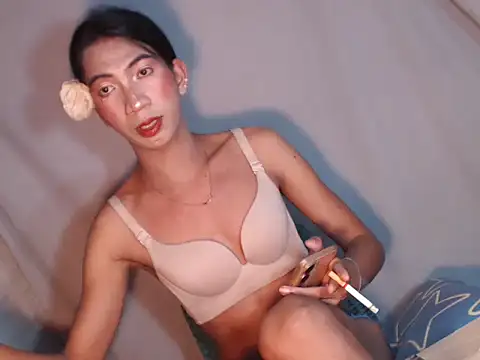 xyourdreamtrans online show from February 25, 2:17 pm