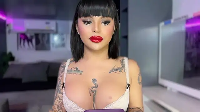 unbotheredPrincess online show from May 8, 9:13 am