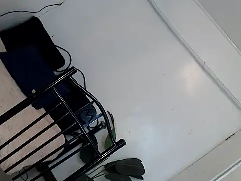 Snapshot of Beautiful_Mistakexxx chatting on October 10, 1:39 am Beautiful Mistakexxx online show from October 10, 1:39 am