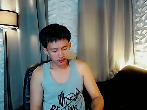 Snapshot of prince_elaijah chatting on March 2, 11:50 am prince elaijah online show from March 2, 11:50 am