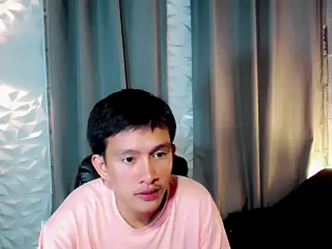 Snapshot of prince_elaijah chatting on June 13, 12:58 pm prince elaijah online show from June 13, 12:58 pm
