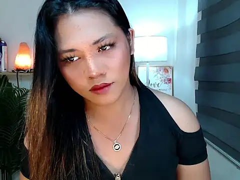 Snapshot of scarlett_brownx69 chatting on February 4, 10:32 am scarlett brownx69 online show from February 4, 10:32 am