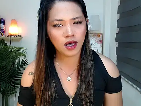 Snapshot of scarlett_brownx69 chatting on February 5, 5:47 am scarlett brownx69 online show from February 5, 5:47 am