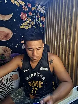 Snapshot of mr_dave chatting on January 10, 6:42 am mr dave online show from January 10, 6:42 am