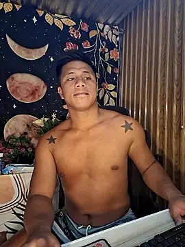 Snapshot of mr_dave chatting on January 17, 1:42 am mr dave online show from January 17, 1:42 am