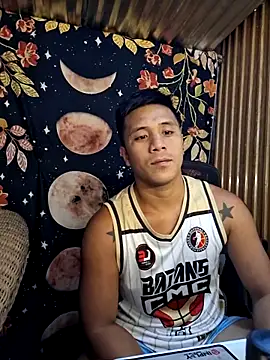 Snapshot of mr_dave chatting on December 19, 10:17 am mr dave online show from December 19, 10:17 am