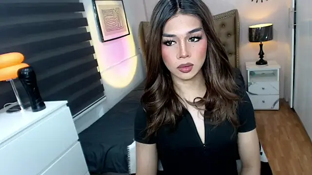 Snapshot of solana_imani chatting on October 17, 2:41 pm solana imani online show from October 17, 2:41 pm