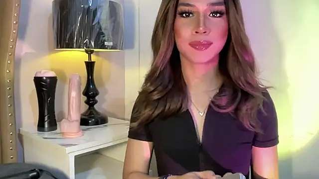 solana imani online show from October 22, 5:56 pm