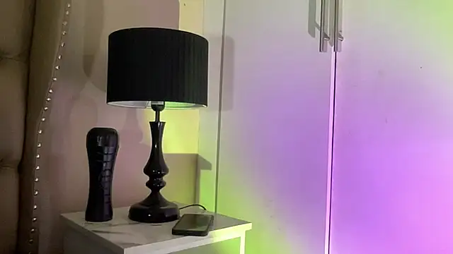 solana imani online show from November 25, 4:07 pm