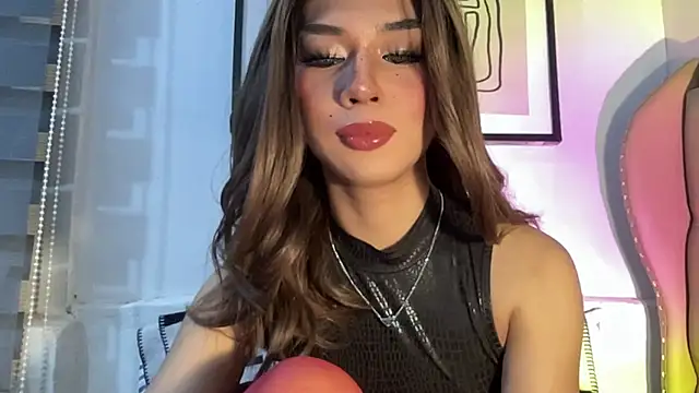 solana imani online show from October 23, 4:49 pm