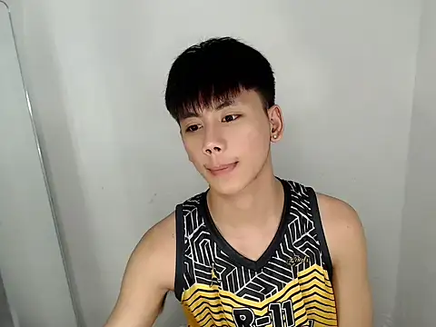 ynotyu online show from May 4, 4:21 pm