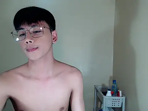 ynotyu online show from November 5, 1:47 pm