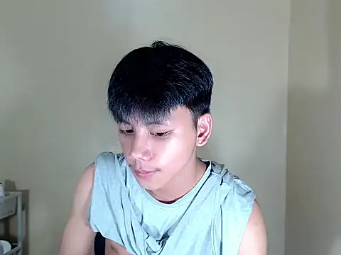 ynotyu online show from November 12, 3:27 pm