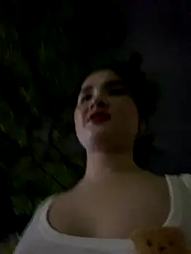 Snapshot of Okleotina chatting on September 18, 2:31 pm Okleotina online show from September 18, 2:31 pm
