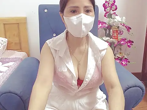 Snapshot of ruby_8x chatting on September 20, 11:37 am ruby 8x online show from September 20, 11:37 am