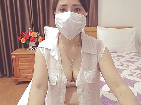 Snapshot of ruby_8x chatting on October 3, 7:37 pm ruby 8x online show from October 3, 7:37 pm