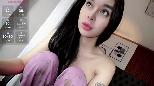 asiansmilexx online show from March 13, 7:24 am