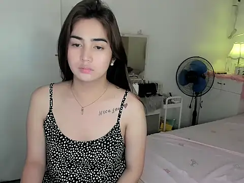 Alovelydoll nica online show from March 26, 1:04 am