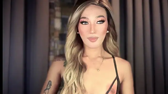 Snapshot of Lust-sluttymira chatting on November 26, 2:17 pm Lust-sluttymira online show from November 26, 2:17 pm