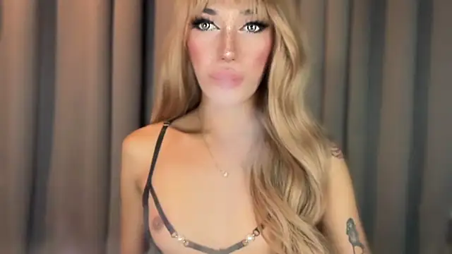 Snapshot of Lust-sluttymira chatting on November 1, 7:30 pm Lust-sluttymira online show from November 1, 7:30 pm